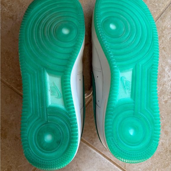 Nike AirForce 1 White and Green Low-Top Sneakers - Picture 8 of 14
